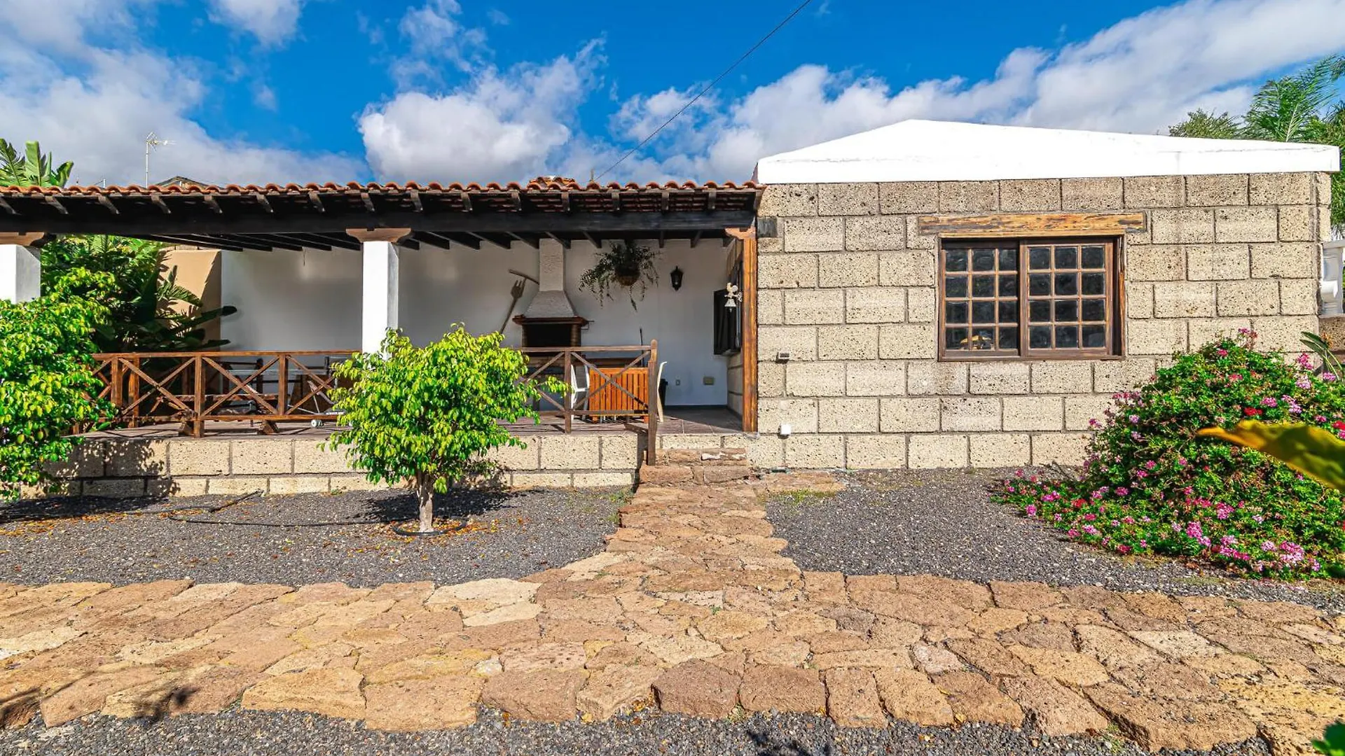 Villa Aurora With Heated Pool La Cisnera Spain